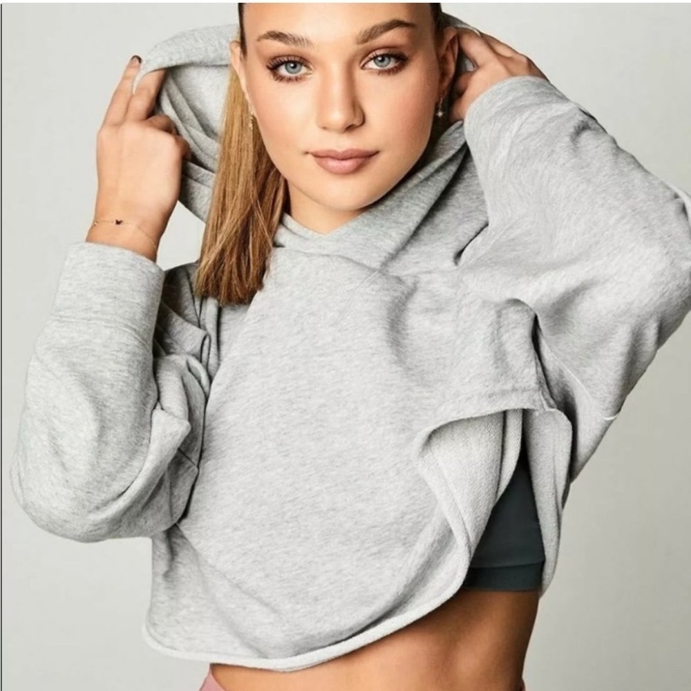 Fabletics hoodie - cropped. Gray Size Large